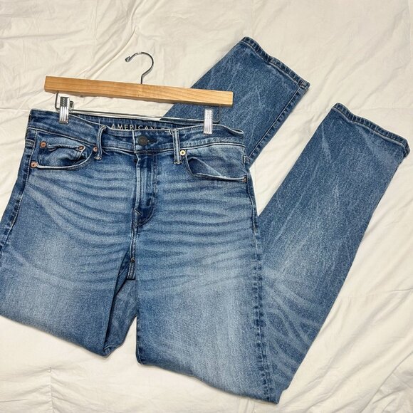 American Eagle Original Straight Jeans Men’s 31x34 Medium Wash - Picture 3 of 10